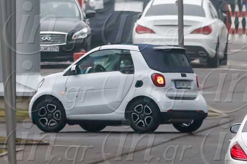 smart fortwo cabrio 2016: Με θέα τα άστρα